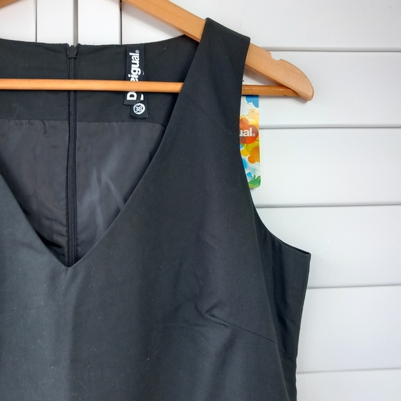 Desigual Black Fitted Dress Size 10 Embroidered Floral BNWT - Picture 2 of 15